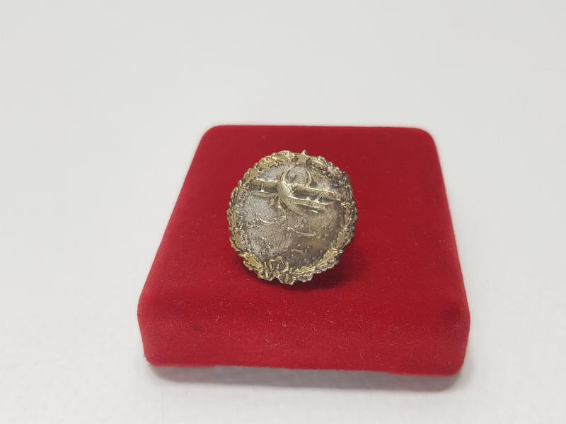 OSMANLICA YAZILI TÜRK TAYYARE CEMİYETİ ROZETİ