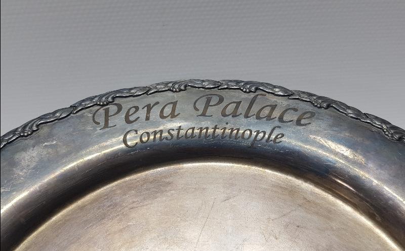 PERA PALACE CONSTANTINOPLE YAZILI GÜMÜŞ KAPLAMA KAHVE TEPSİSİ