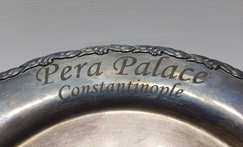 PERA PALACE CONSTANTINOPLE YAZILI GÜMÜŞ KAPLAMA KAHVE TEPSİSİ
