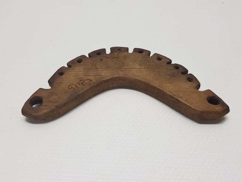 ANADOLU ŞAMAN KÜLTÜRÜ: OSMANLICA YAZILI VE TARİHLİ AHŞAP NAZARLIK