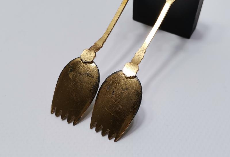 ANTİKA RUS YAPIMI LENİNGRAD GÖRSELLİ MİNELİ BİR ÇİFT ÇAY KAŞIĞI