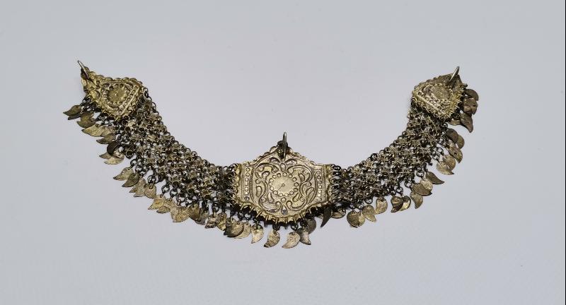 OSMANLI DÖNEMİ EGE BÖLGESİ YÖRÜK TÜRKMEN KADIN ALINLIĞI