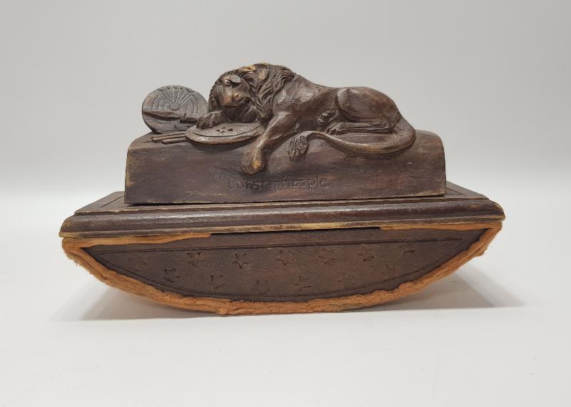 OSMANLI DÖNEMİ ÜZERİNDE ASLAN HEYKELİ BULUNAN CONSTANTINOPLE YAZILI MÜREKKEP KURUTUCU