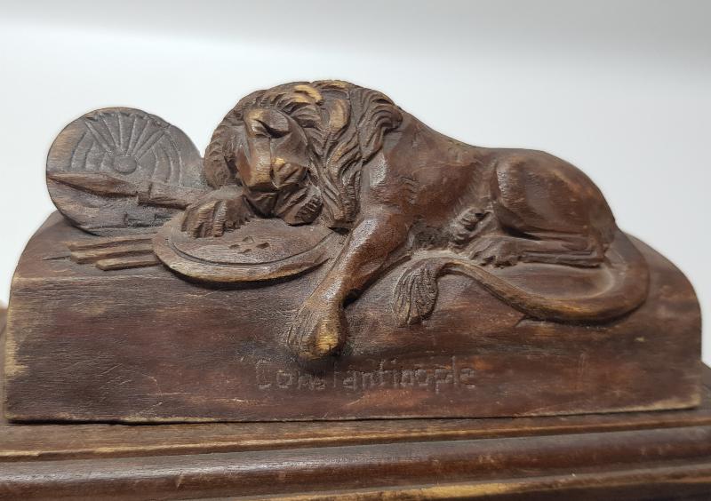 OSMANLI DÖNEMİ ÜZERİNDE ASLAN HEYKELİ BULUNAN CONSTANTINOPLE YAZILI MÜREKKEP KURUTUCU