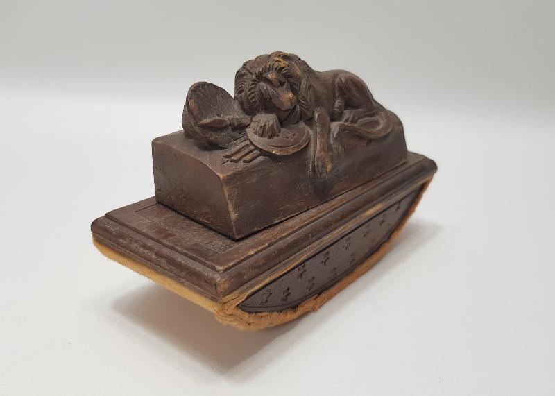 OSMANLI DÖNEMİ ÜZERİNDE ASLAN HEYKELİ BULUNAN CONSTANTINOPLE YAZILI MÜREKKEP KURUTUCU