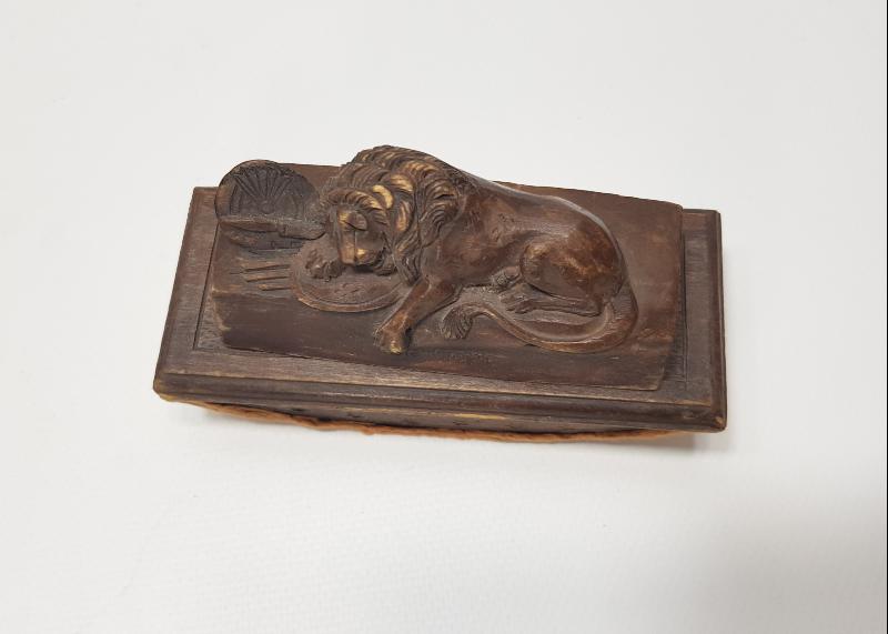 OSMANLI DÖNEMİ ÜZERİNDE ASLAN HEYKELİ BULUNAN CONSTANTINOPLE YAZILI MÜREKKEP KURUTUCU