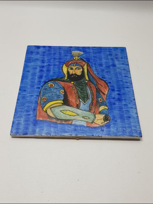 PADİŞAH 4. MURAT RESİMLİ ÇOK NADİR KÜTAHYA SERAMİK KARO