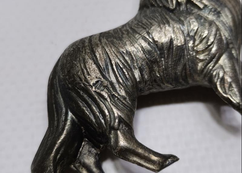 ANTİKA METAL KÖPEK BİBLOSU