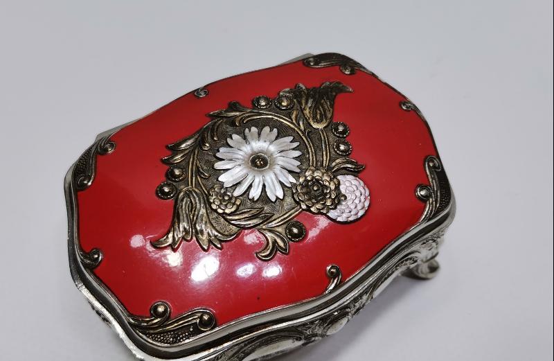 ANTİKA MİNELİ MÜCEVHER KUTUSU