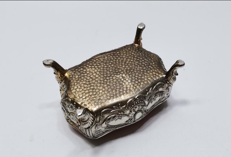 ANTİKA MİNELİ MÜCEVHER KUTUSU