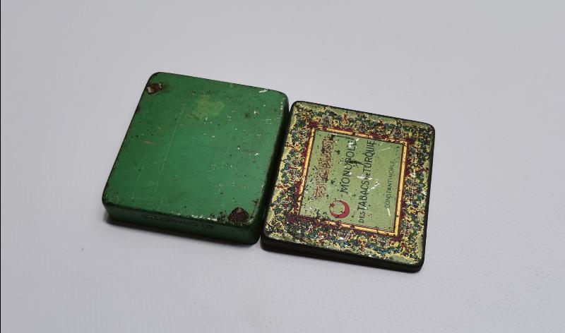 CONSTANTINOPLE - OSMANLICA YAZILI TENEKE SİGARA KUTUSU