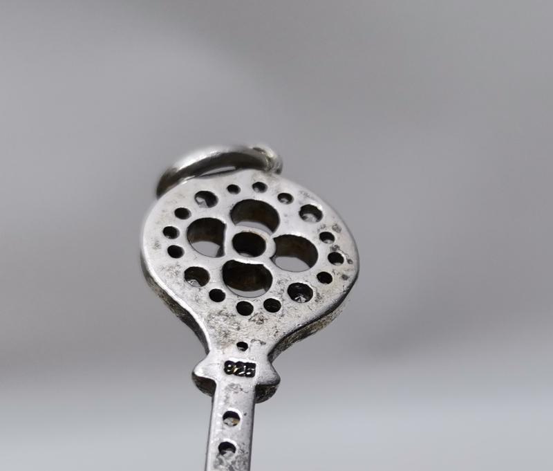 GÜMÜŞ ANAHTAR KOLYE UCU