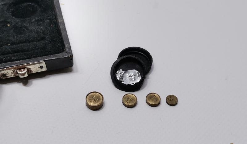 KUTUSUNDA ANTİKA KUYUMCU TERAZİSİ