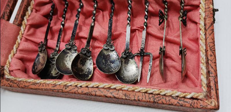 KUTUSUNDA ANTİKA OLTU TAŞLI TELKARİ GÜMÜŞ ÇAY KAŞIĞI SETİ 