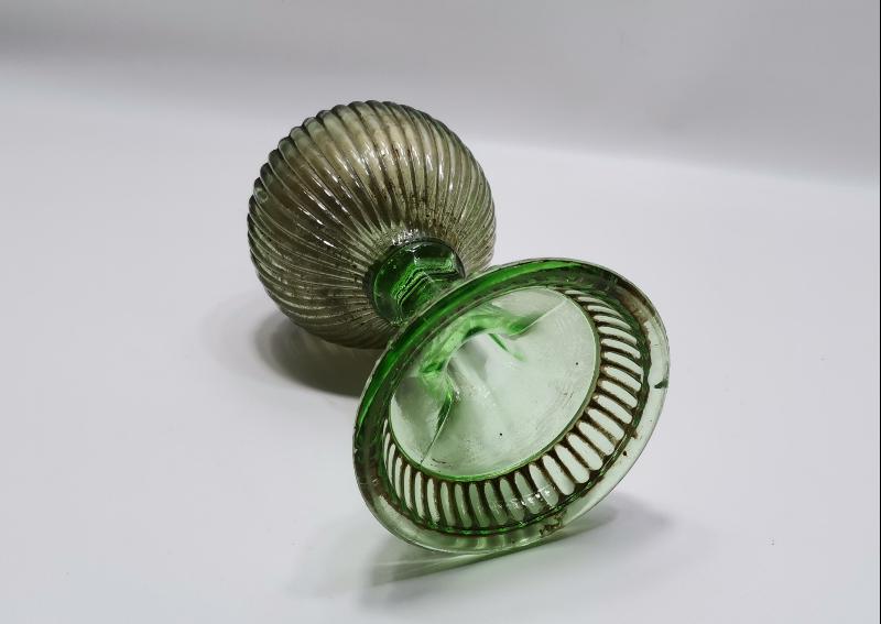 OSMANLI DÖNEMİ YEŞİL RENKLİ CAM LAMBA