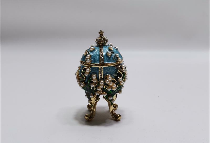 RUS YAPIMI YUMURTA FORMLU MİNELİ MÜCEVHER KUTUSU