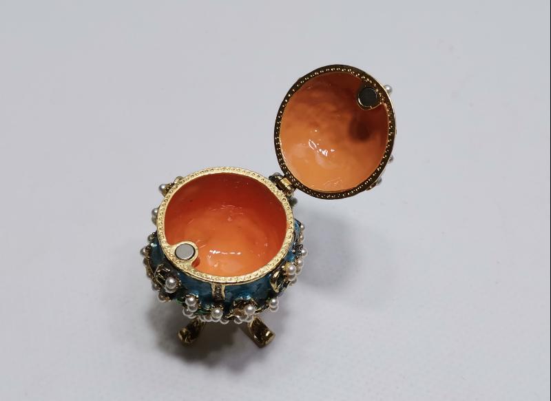 RUS YAPIMI YUMURTA FORMLU MİNELİ MÜCEVHER KUTUSU