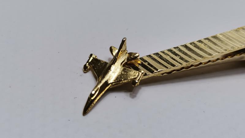 UÇAK TEMALI KIRAVAT İĞNESİ