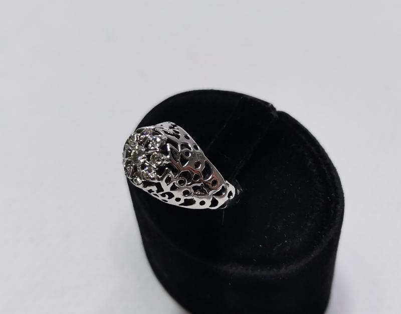 ANTİKA DOKUZTAŞ PIRLANTA YÜZÜK