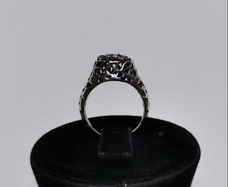 ANTİKA DOKUZTAŞ PIRLANTA YÜZÜK