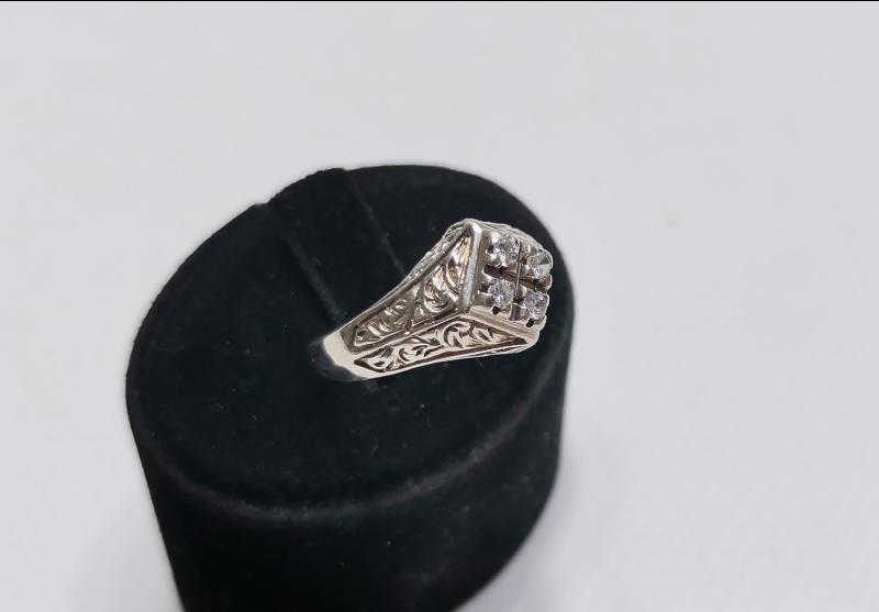 ANTİKA PIRLANTA YÜZÜK