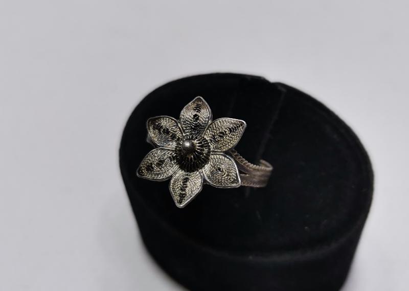 ANTİKA TELKARİ İŞÇİLİKLİ GÜMÜŞ YÜZÜK