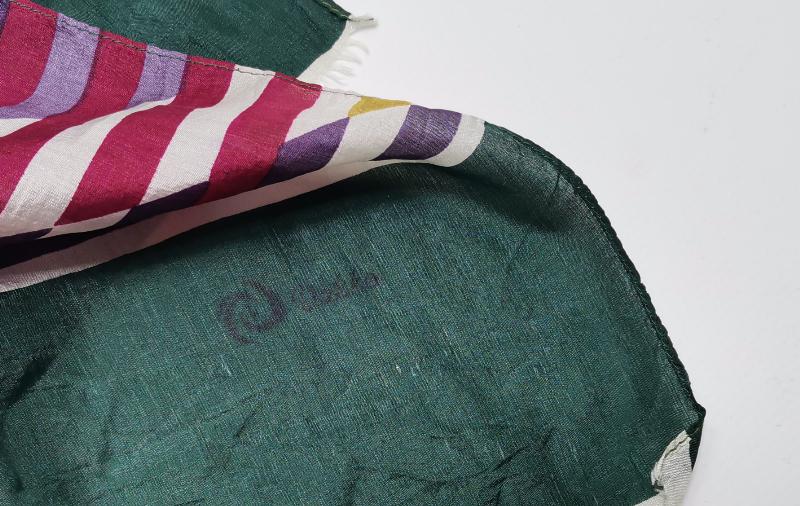 ESKİLERDEN VAKKO FULAR