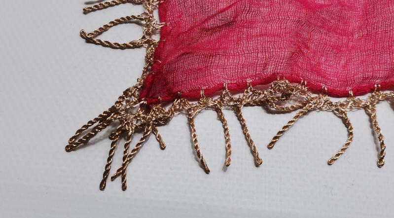 OSMANLI DÖNEMİ DÖRT KÖŞESİ AY YILDIZLI SANCAK FORMLU BEZ