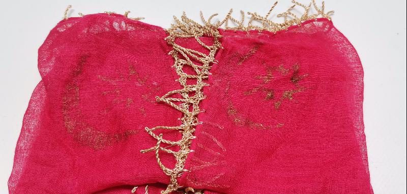 OSMANLI DÖNEMİ DÖRT KÖŞESİ AY YILDIZLI SANCAK FORMLU BEZ