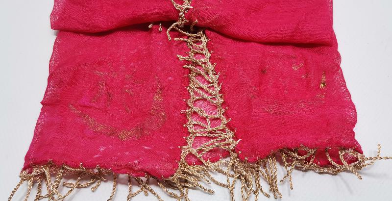 OSMANLI DÖNEMİ DÖRT KÖŞESİ AY YILDIZLI SANCAK FORMLU BEZ