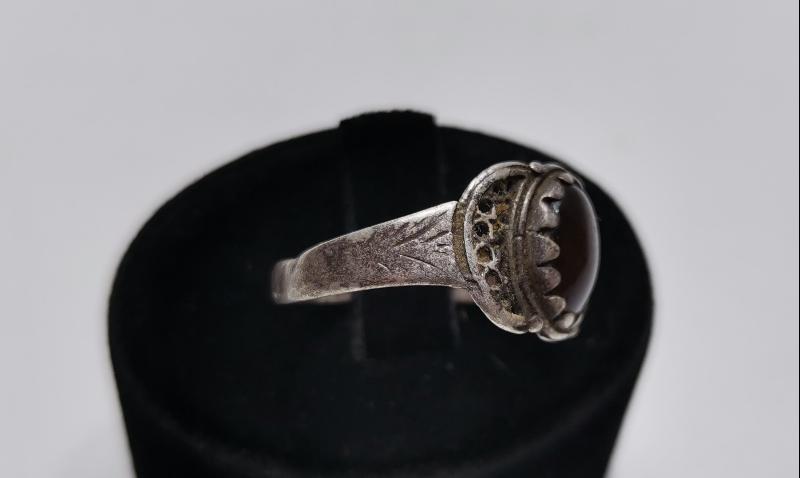 OSMANLI DÖNEMİ KEHRİBAR TAŞLI GÜMÜŞ YÜZÜK