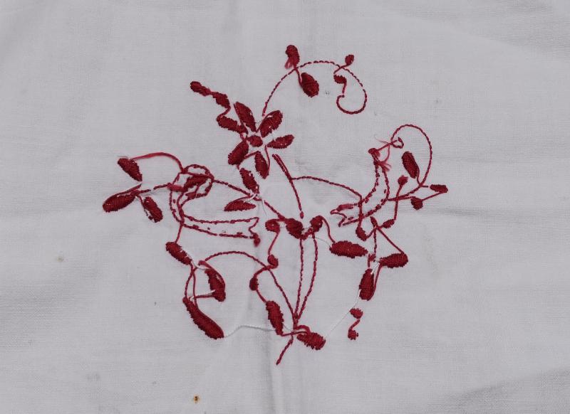 OSMANLI DÖNEMİ ORTASI OSMANLICA İNİSİYALLİ SEHPA ÖRTÜSÜ