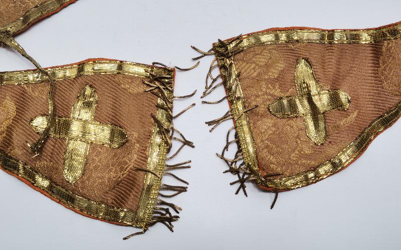 OSMANLI DÖNEMİ RUM İŞİ ALTIN SIRMA İŞLEMELİ PAPAZ ATKISI