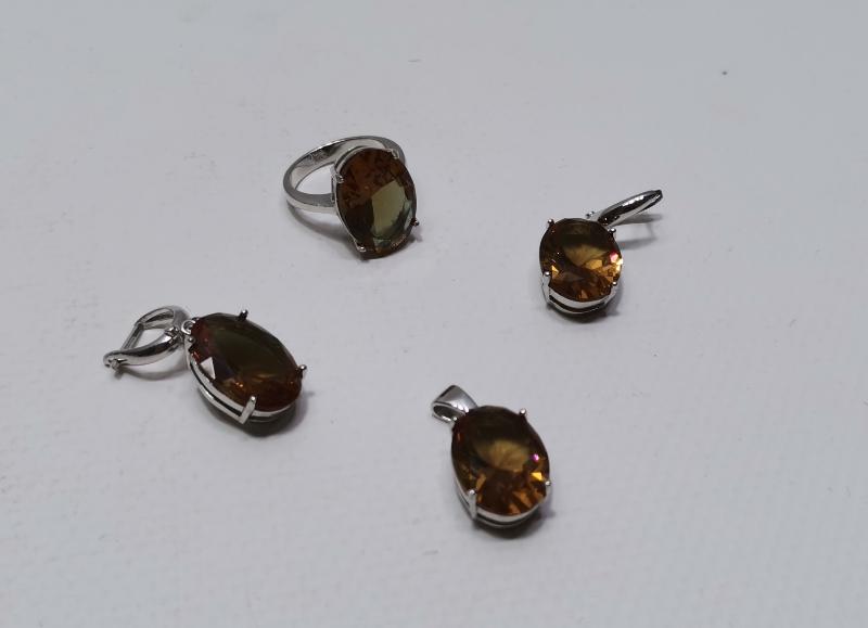 ZULTANİT TAŞLI GÜMÜŞ TAKI SETİ