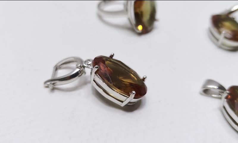 ZULTANİT TAŞLI GÜMÜŞ TAKI SETİ