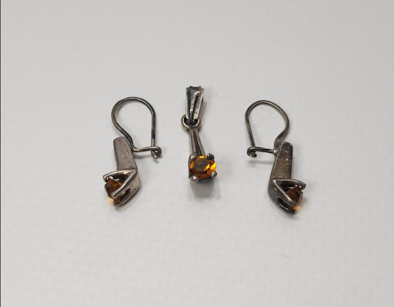 ANTİKA GÜMÜŞ KOLYE UCU VE KÜPE TAKIMI