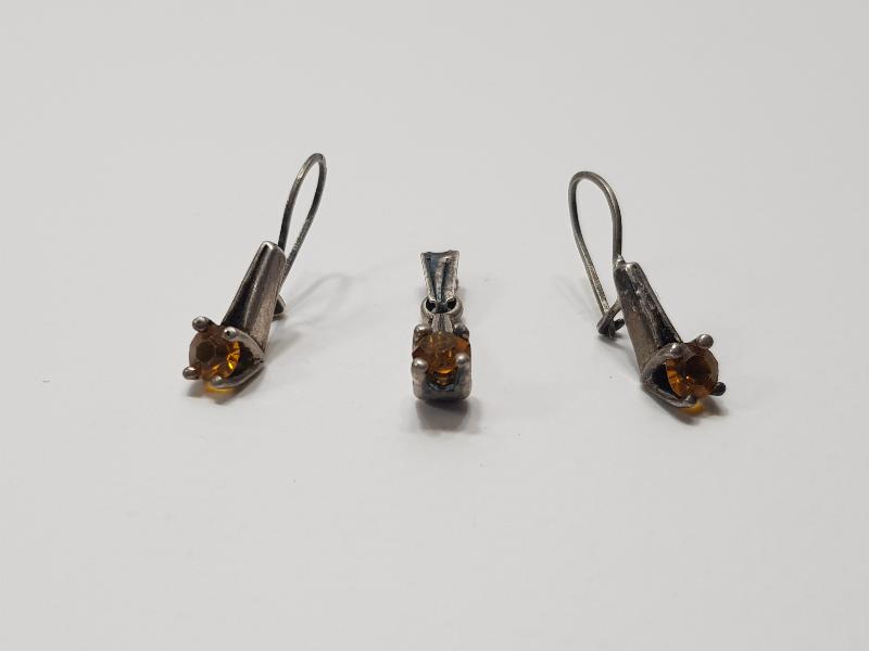 ANTİKA GÜMÜŞ KOLYE UCU VE KÜPE TAKIMI