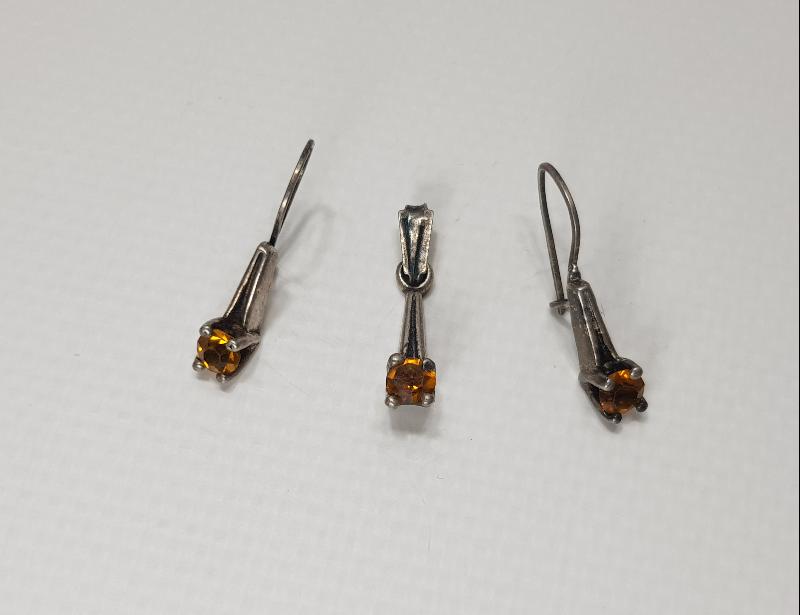 ANTİKA GÜMÜŞ KOLYE UCU VE KÜPE TAKIMI