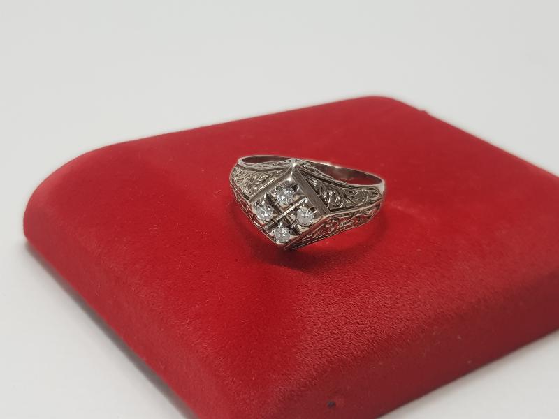 ANTİKA PIRLANTA YÜZÜK