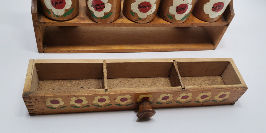 AHŞAP ÜZERİ EL BOYAMA ANTİKA BAHARATLIK