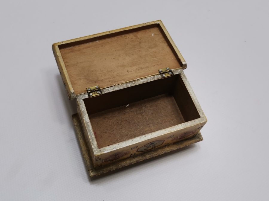 AHŞAP ÜZERİ EL BOYAMA İŞÇİLİKLİ ÇOK NADİR KAHVE KUTUSU