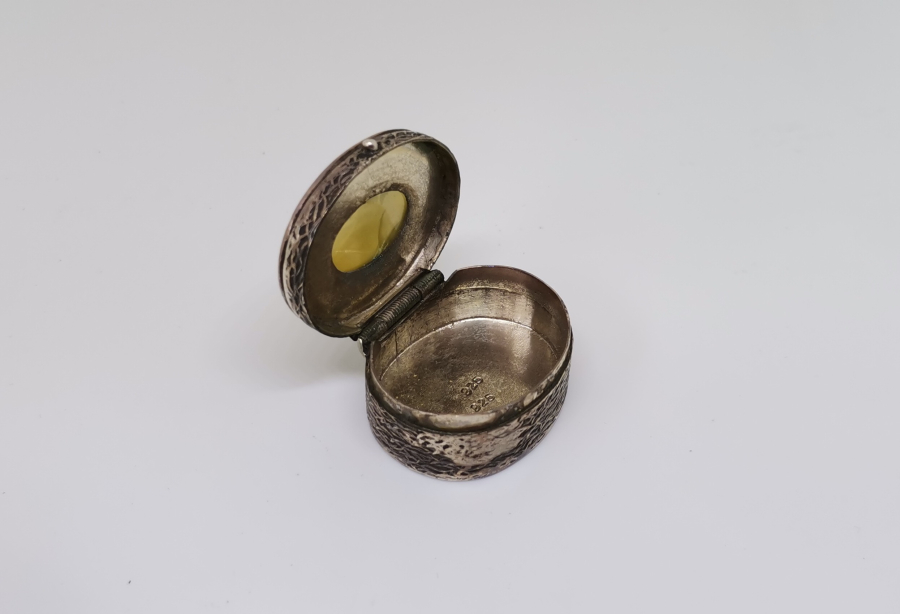 AKİK ÜZERİ YAZILI ANTİKA GÜMÜŞ KUTU