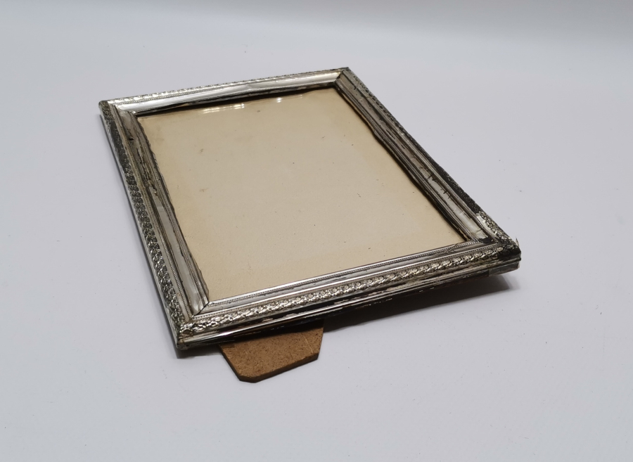 ANTİKA GÜMÜŞ FOTOĞRAF ÇERÇEVESİ