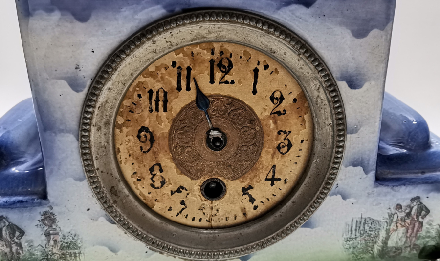 BÜYÜK BOY ANTİKA ŞÖMİNE SAATİ