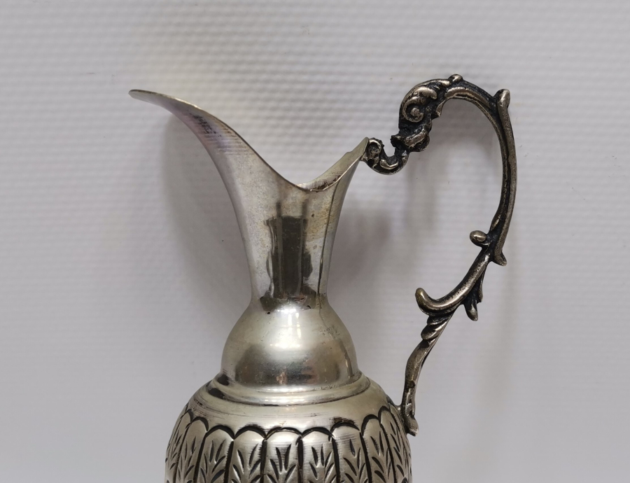 GÜMÜŞTEN MAMUL ANTİKA SÜRAHİ