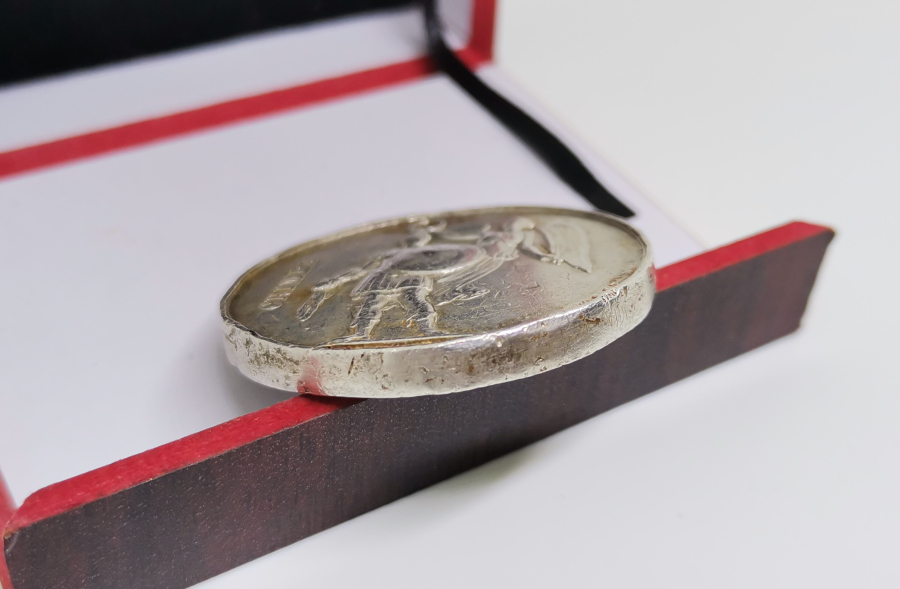 GÜMÜŞTEN MAMUL NADİR KIRIM MADALYONU