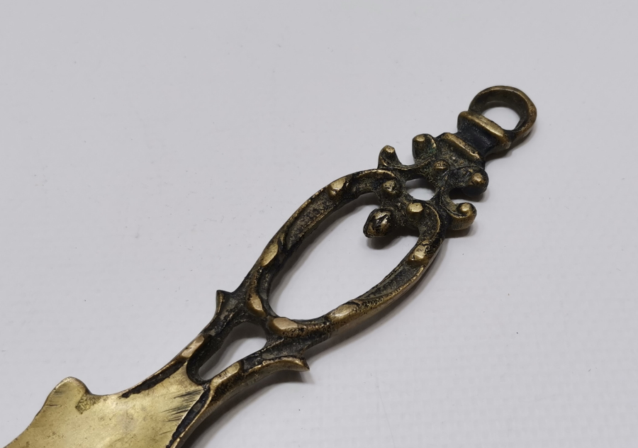 KABARTMA İŞÇİLİKLİ ANTİKA KERATA