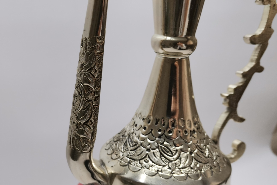 NADİR FORMDA EL BOYAMA USTA İŞİ METAL APLİKLİ KÜTAHYA İBRİK