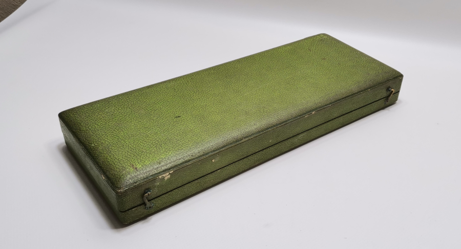 ORJİNAL KUTUSUNDA GÜMÜŞ KAPLAMA ANTİKA SERVİS TAKIMI