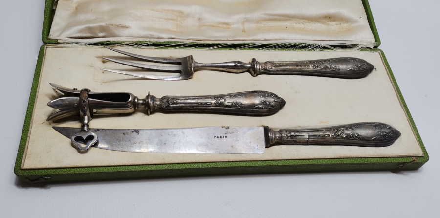 ORJİNAL KUTUSUNDA GÜMÜŞ KAPLAMA ANTİKA SERVİS TAKIMI